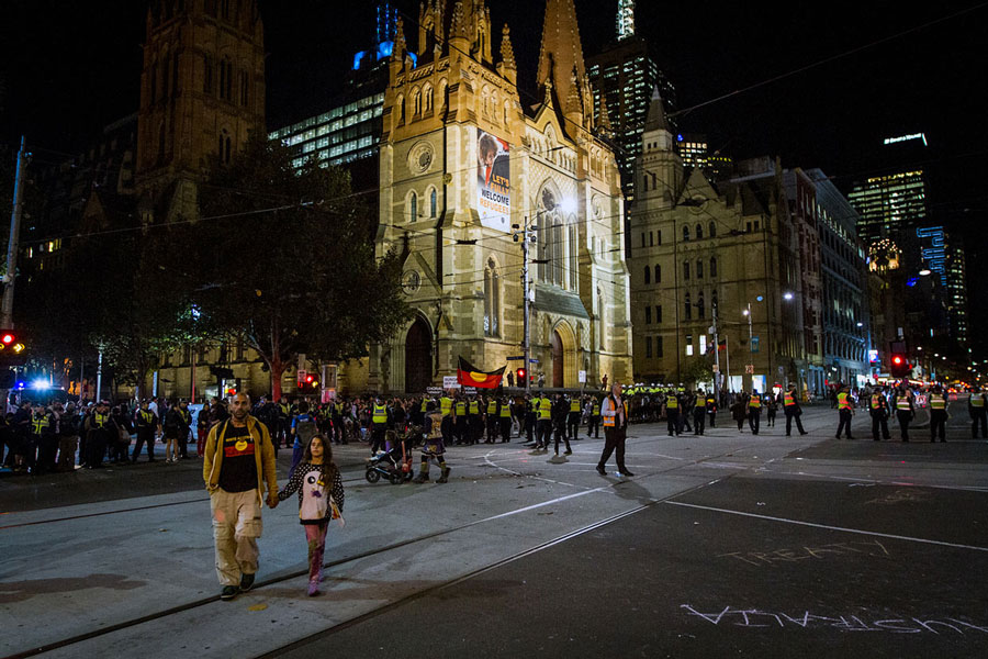 sosblakaustralia11
